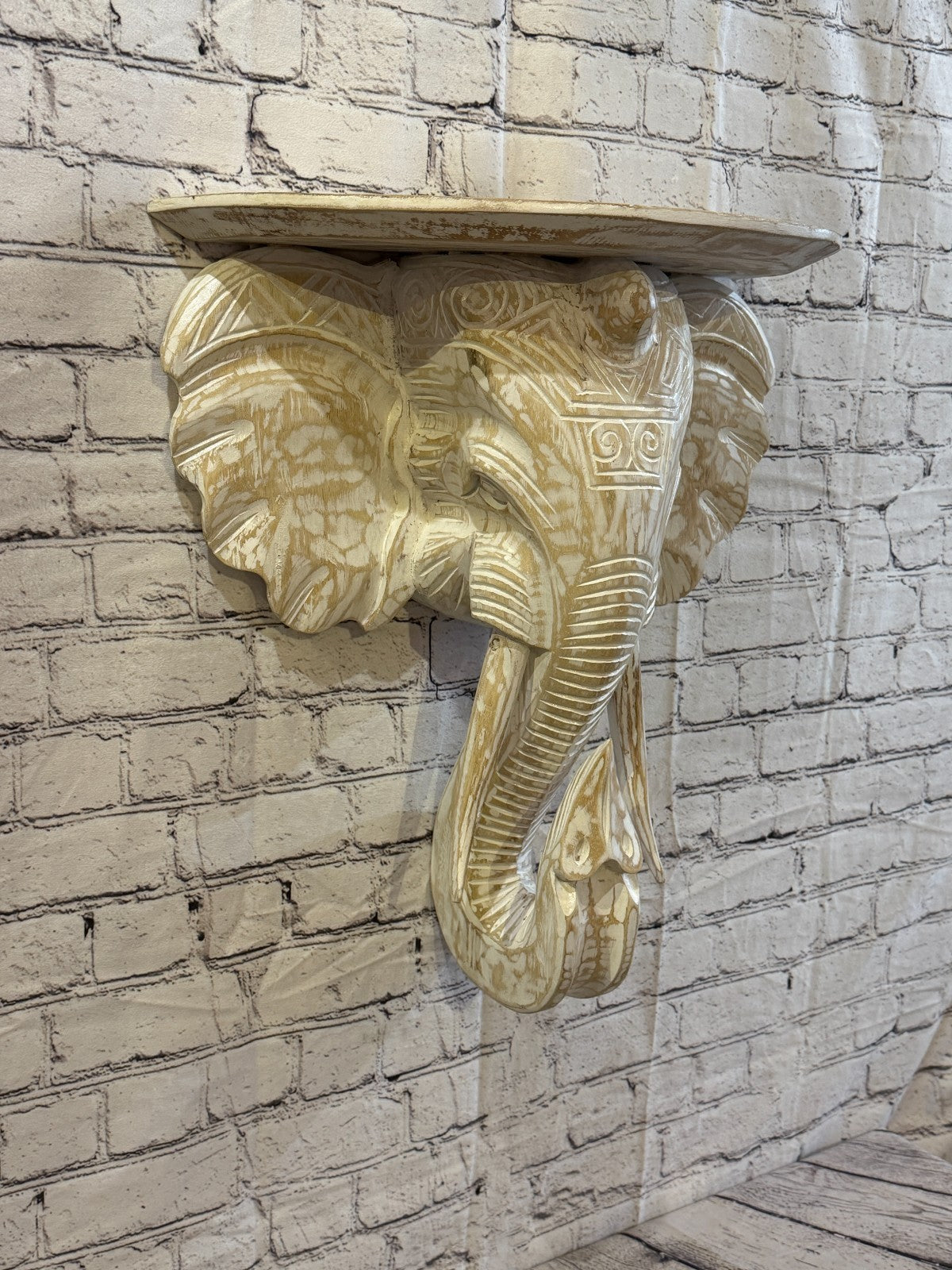 50cm x 45cm White Carved Wood Elephant Head Shelf Wall Mounted Art Large Shabby0