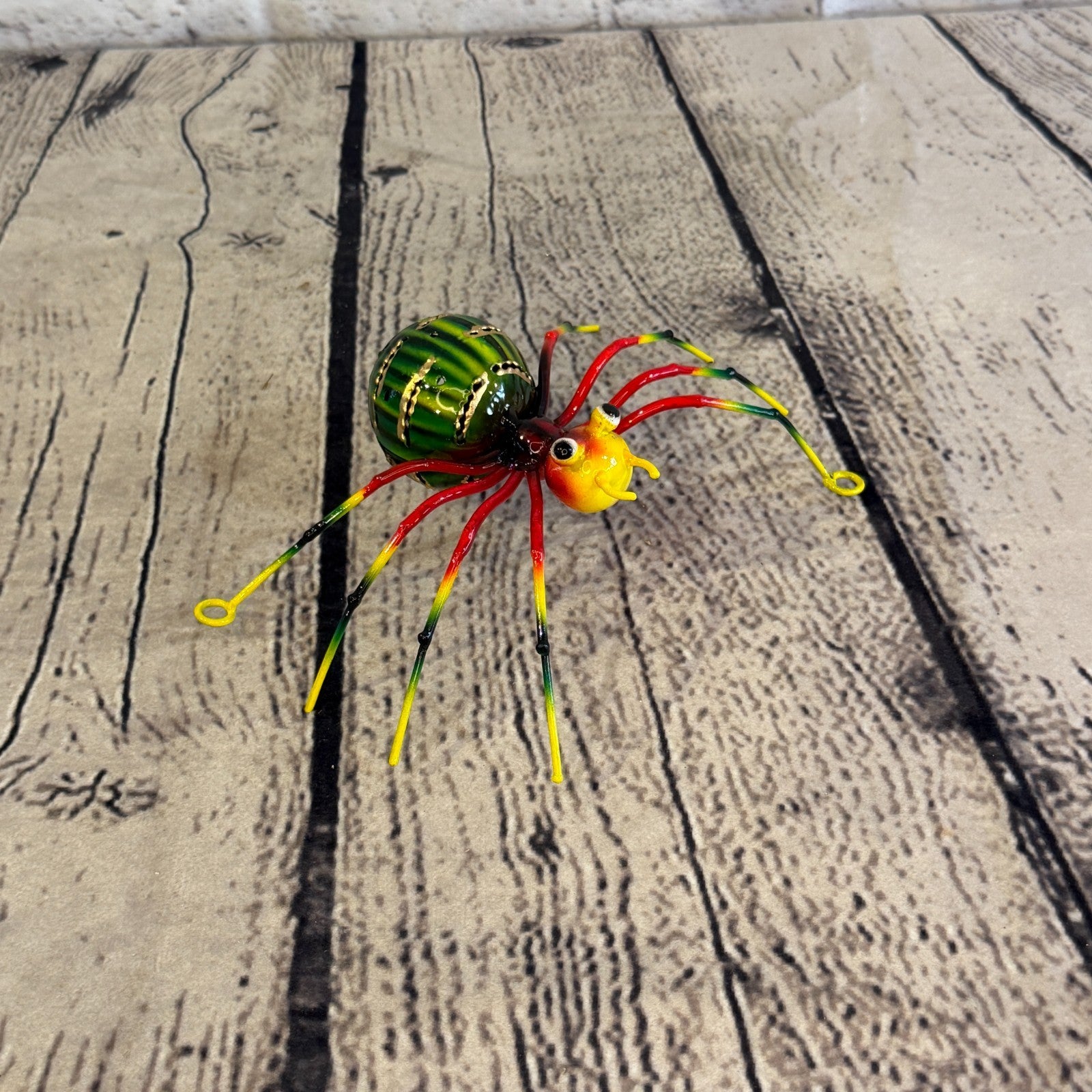 15cm x 10cm Small Colourful Green Spider Metal Tin Standing Ornament Statue2