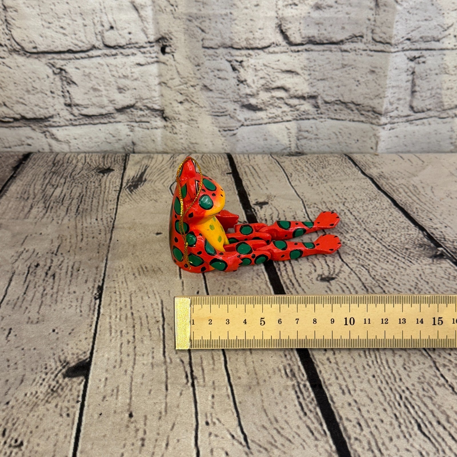 10cm Red Frog Sitting Animal, Wooden Shelf Ornament Handmade Fairtrade7