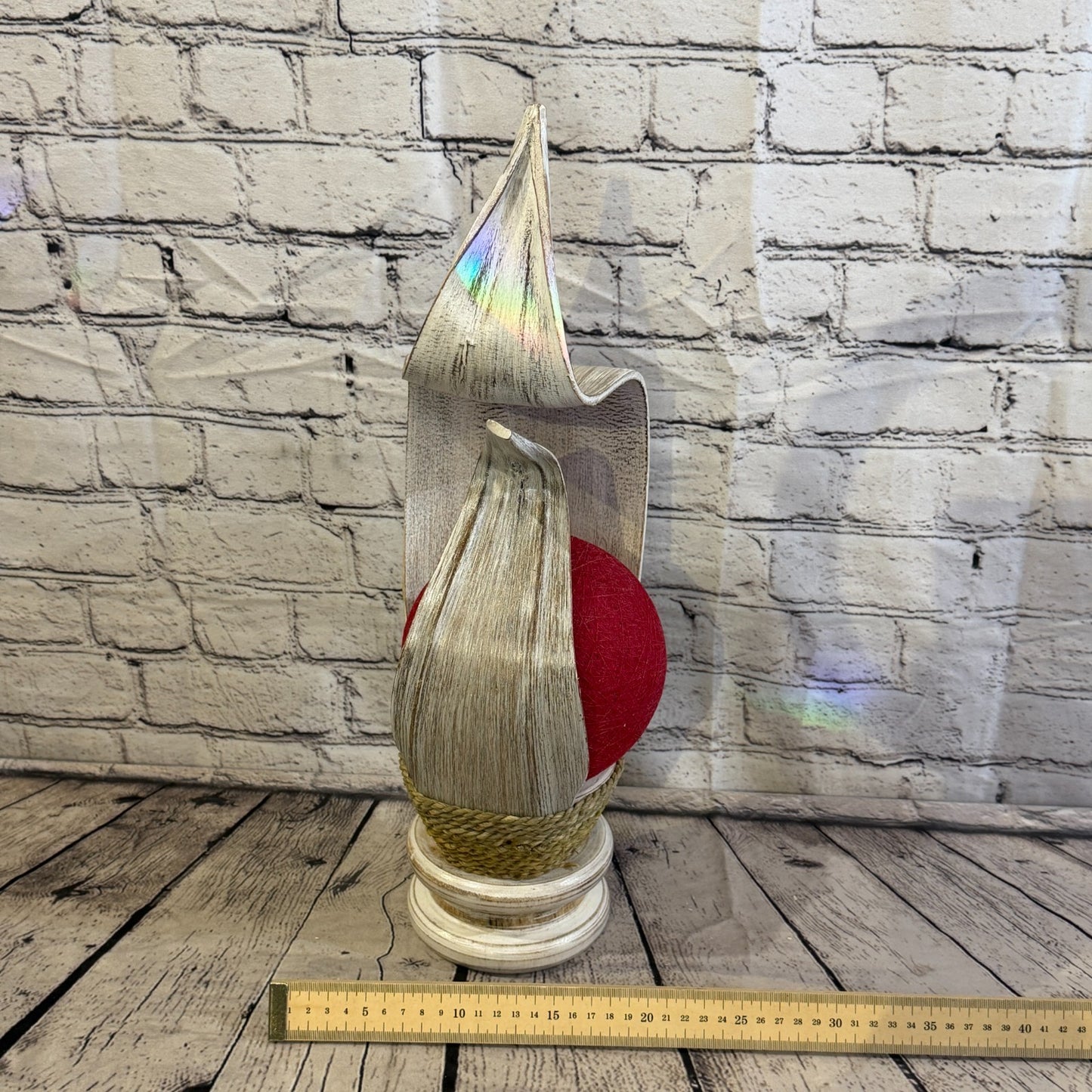 Red Light White Natural 50cm Tall Leaf Lamp Twist LED UK Mains Plug Design 107