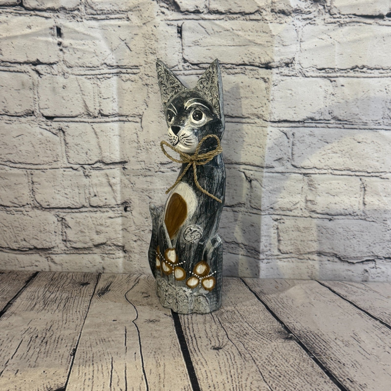30cm Grey Silver Dots Wooden Shabby Cat Statue Ornament Fair Trade Handcarved1
