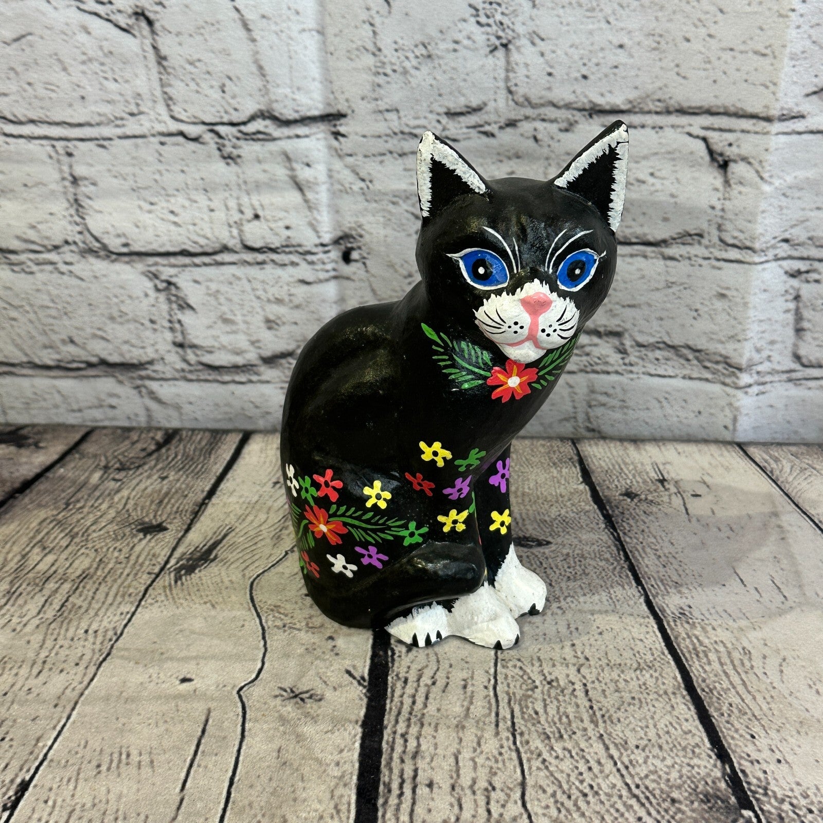 20cm x 10cm Black Flower Sitting Style Painted Wooden Hand Carved Cat Wooden0