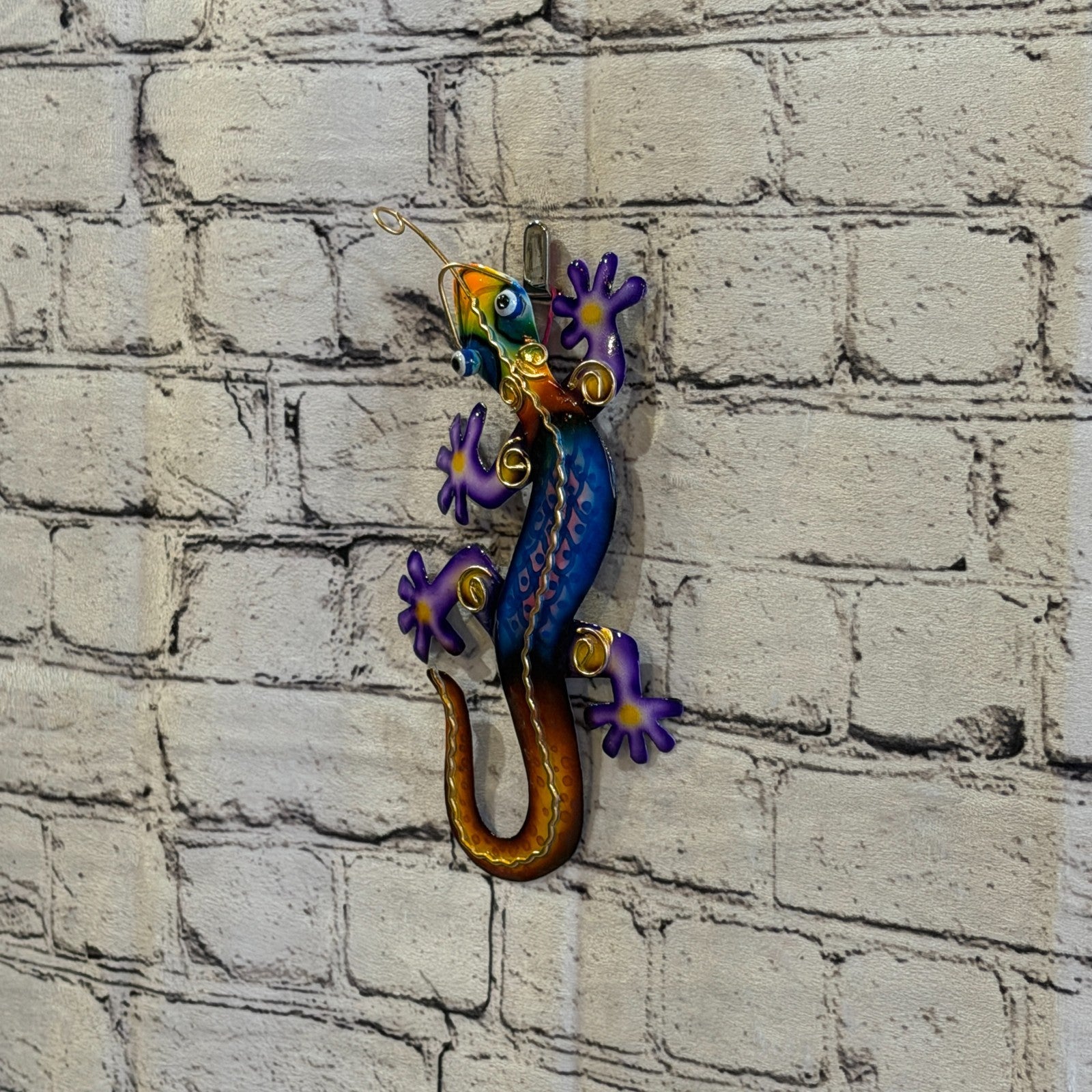 20cm x 10cm Blue Gecko Lizard Metal Tin Wall Hanging Ornament Painted Statue1