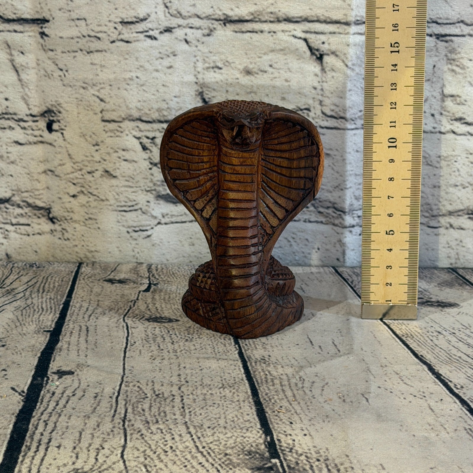 12cm x 8cm Wooden Cobra Exquisite Detailing Snake Ornament Hand Carved5
