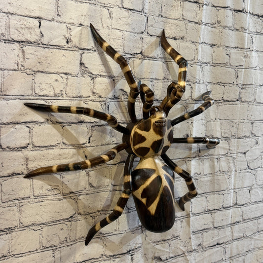 45cm x 35cm Wooden Spider Carving Hand Carved Walking Spider Tarantula Statue0