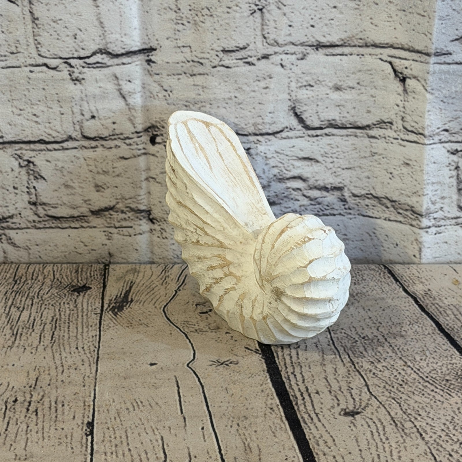 15cm White Shabby Pastel Nautilus Shell Ornament Decor Carved Light Wood Figure2