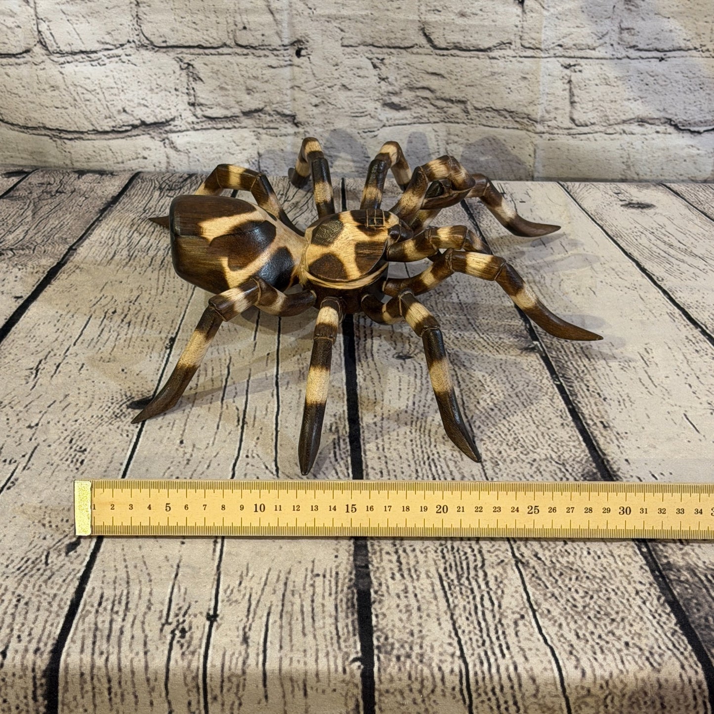 30cm x 25cm Wooden Spider Carving Hand Carved Walking Spider Tarantula Statue9