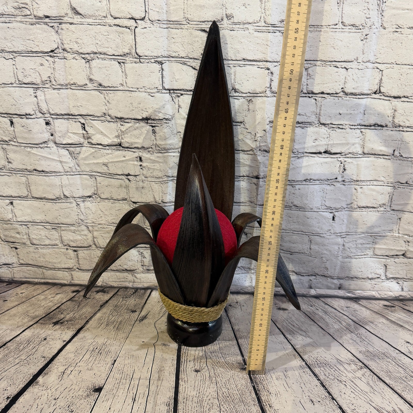 Red Light Brown Natural 55cm Tall Leaf Lamp Twist LED UK Mains Plug Design 15