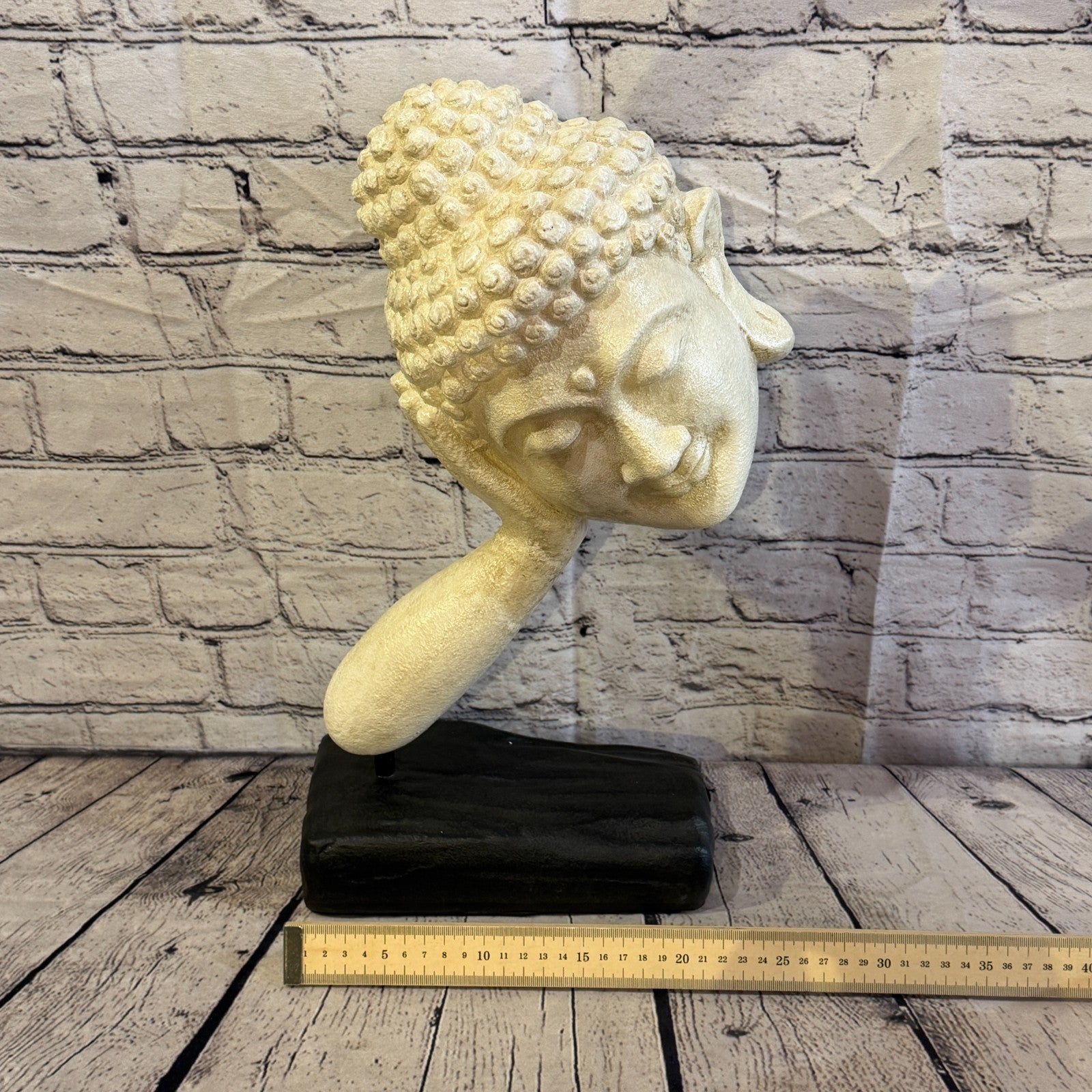 White 45cm x 25cm Thai Buddha Head In Hand On Base Statue Resin Hindu6