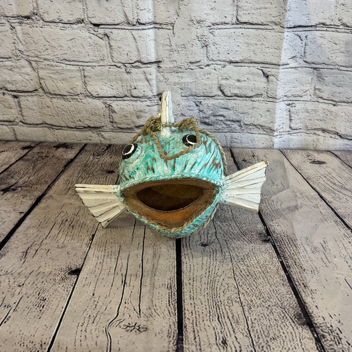 Green White Fins Folk Art Painted Shark Fish Coconut Shell Ornaments Hanging1