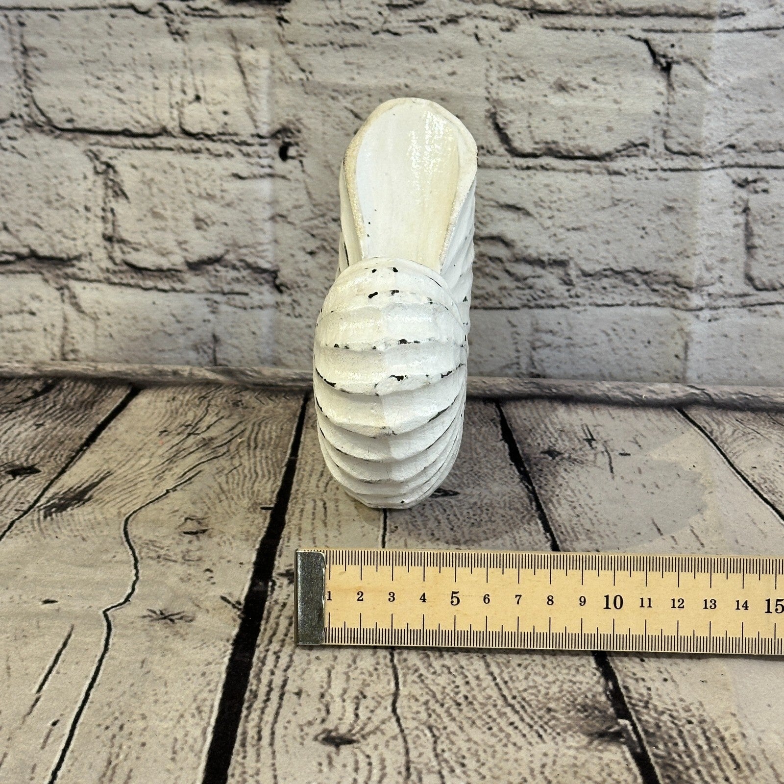 15cm White Shabby Nautilus Shell Ornament Decor Carved Light Wood Parcel Figure8