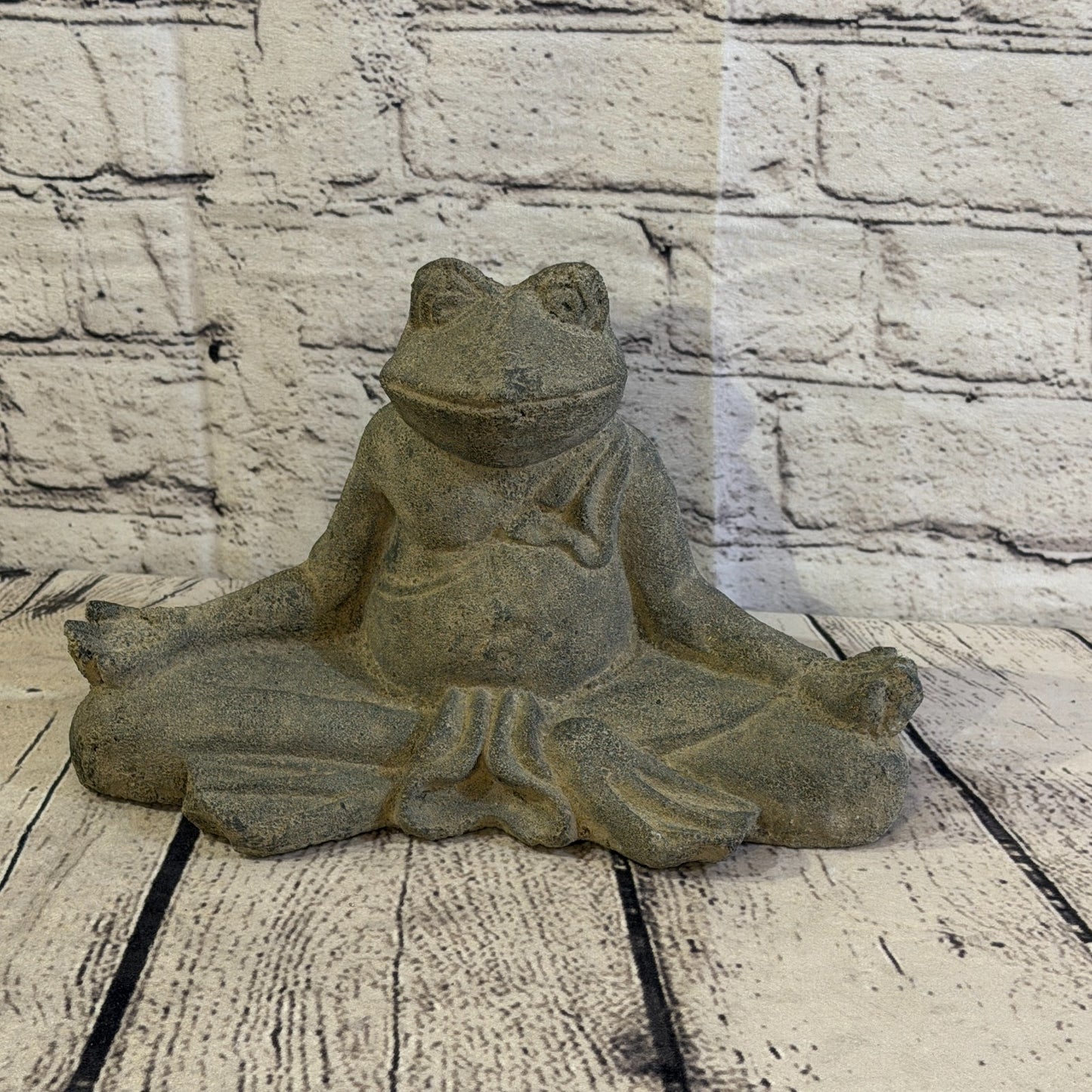 Sitting Frog Meditative Stone Garden 25cm x 15cm Ornament Indoor Statue Hindu1