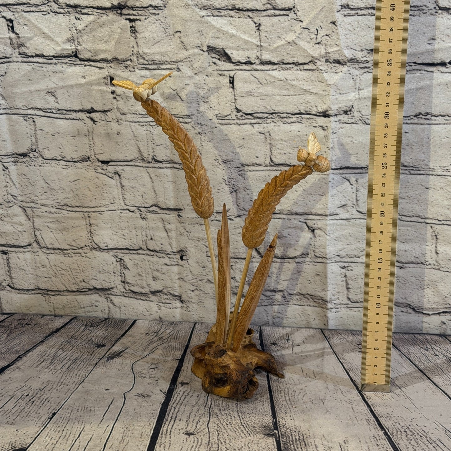 35cm 2 Bees On Wheat Reeds Stand Parasite Wood Ornament Natural Carving Wooden5