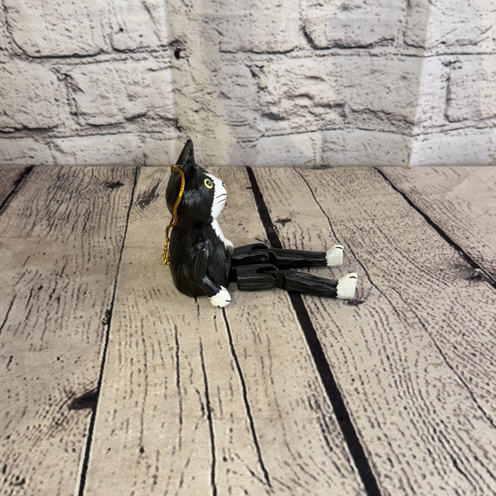10cm Black White Cat Sitting Animal, Wooden Shelf Ornament Handmade Fairtrade3