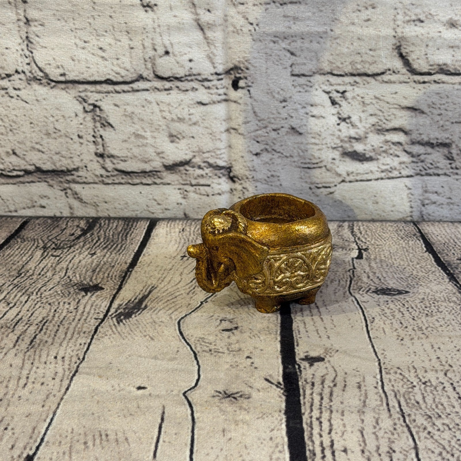 Bronze & Bronze 8cm x 5cm Elephant Tea Light Holder Statue Resin Hindu2