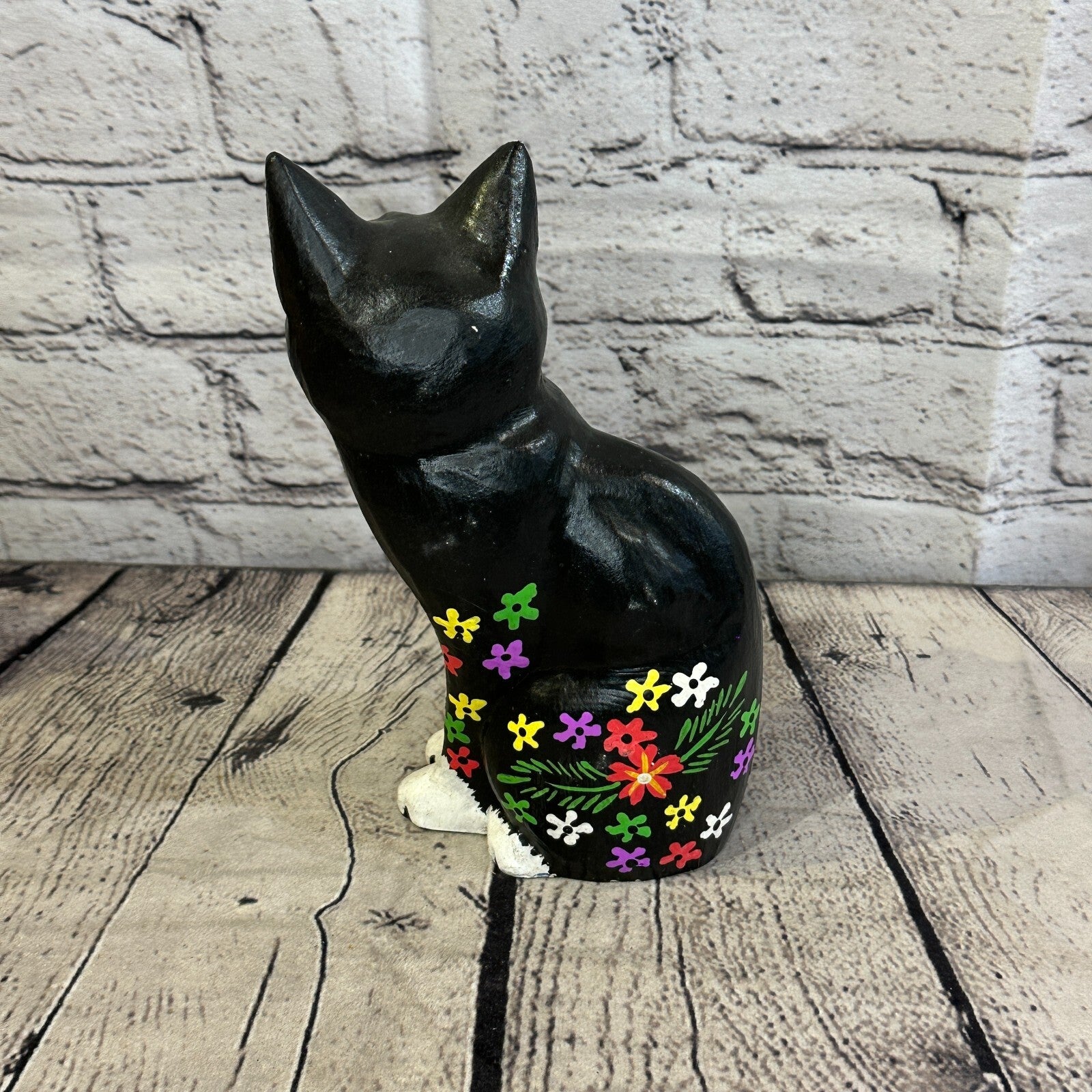 20cm x 10cm Black Flower Sitting Style Painted Wooden Hand Carved Cat Wooden5