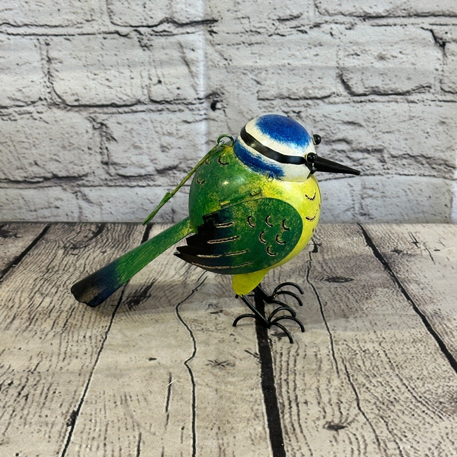 15cm x 15cm Blue Tit Bird Metal Tin Wall Hanging Ornament Painted Statue3