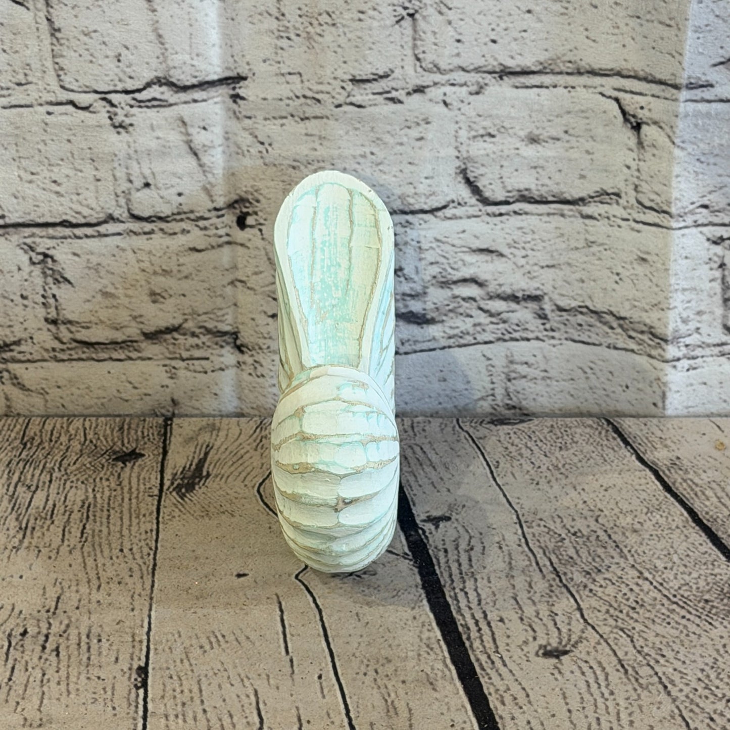 15cm Green Shabby Pastel Nautilus Shell Ornament Decor Carved Light Wood Figure1