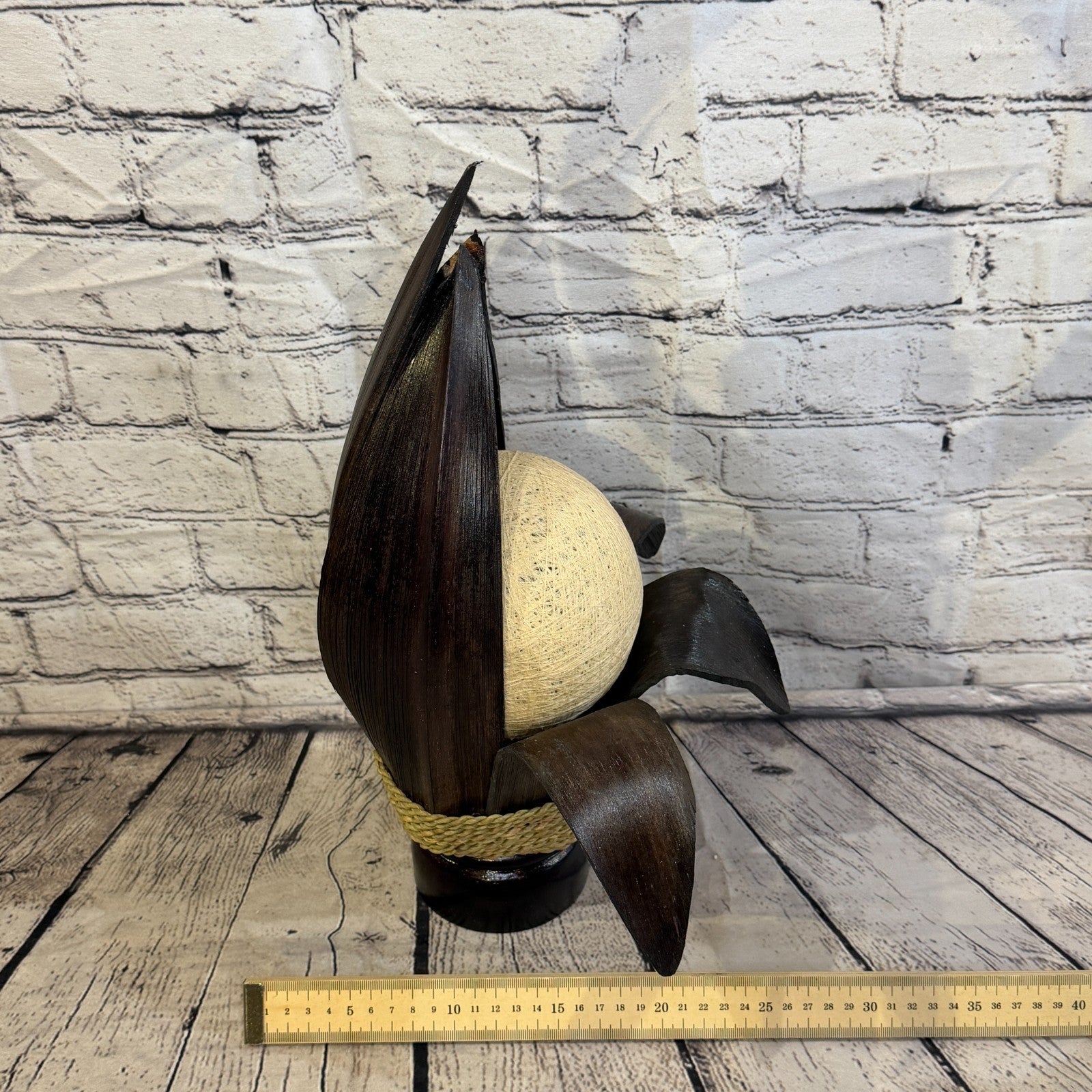 White Light Brown Natural 40cm Tall Leaf Lamp Twist LED UK Mains Plug Design 57