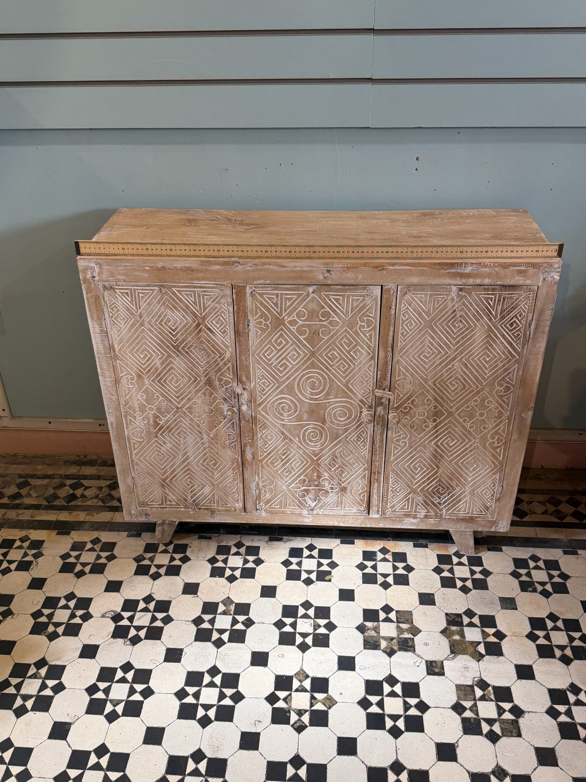 80cm x 100cm White 3 Door Table Wooden Side Cabinet Living Storage Furniture7