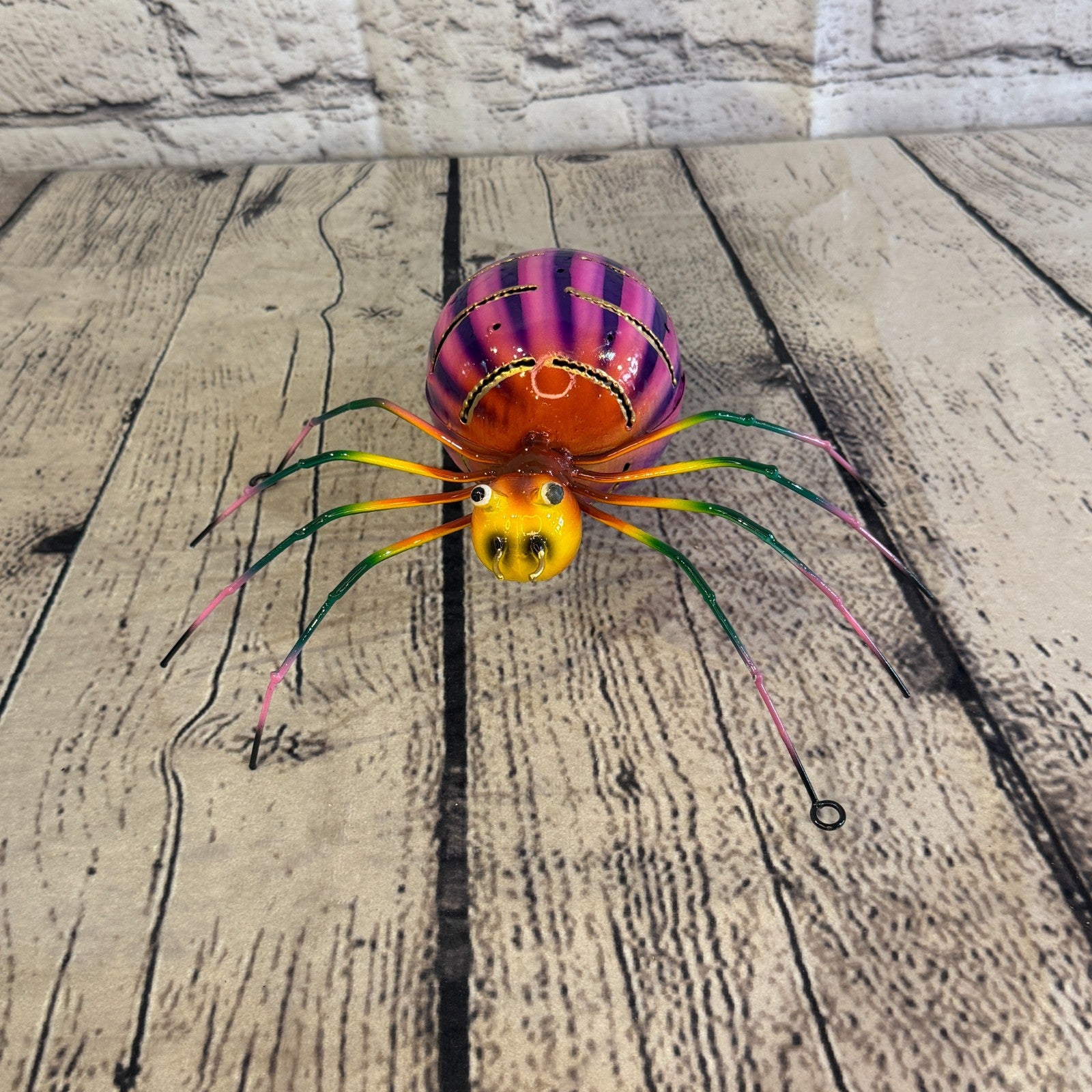 20cm x 15cm Small Colourful Purple Spider Metal Tin Standing Ornament Statue1