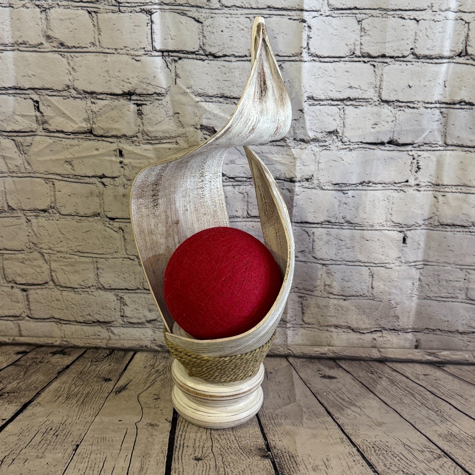 Red Light White Natural 45cm Tall Leaf Lamp Twist LED UK Mains Plug Design 120