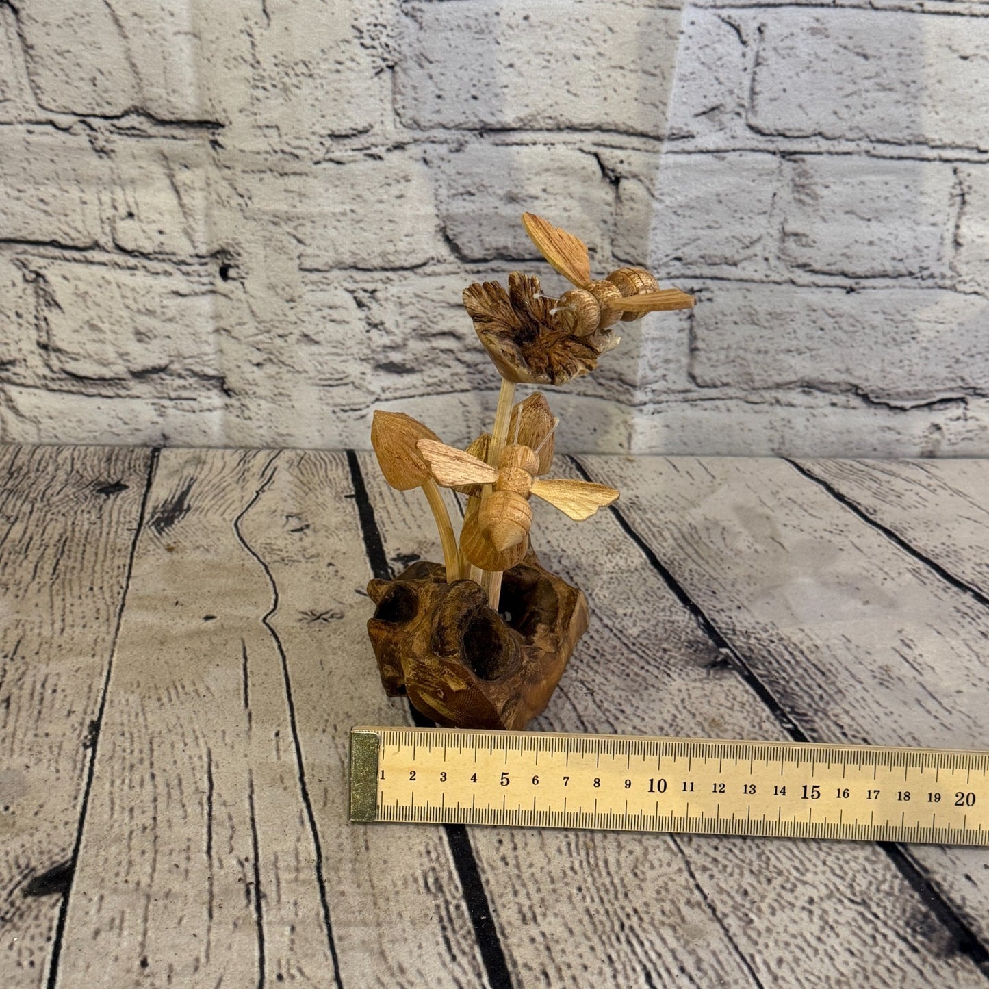 2 Bees On Mushroom Stand Bee Parasite Wood Ornament Natural Carving Wooden7