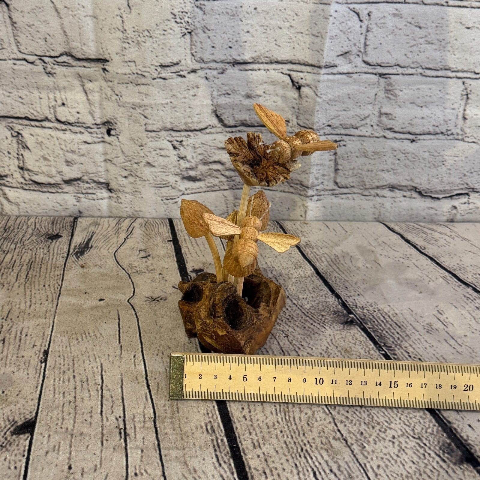 2 Bees On Mushroom Stand Bee Parasite Wood Ornament Natural Carving Wooden7