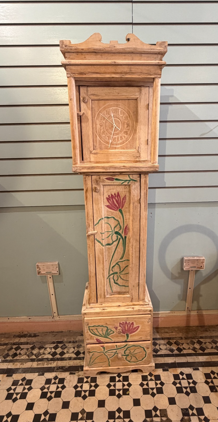 150cm x 40cm x 30cm Flower Clock Shelf Wooden Cabinet Living Storage Furniture1