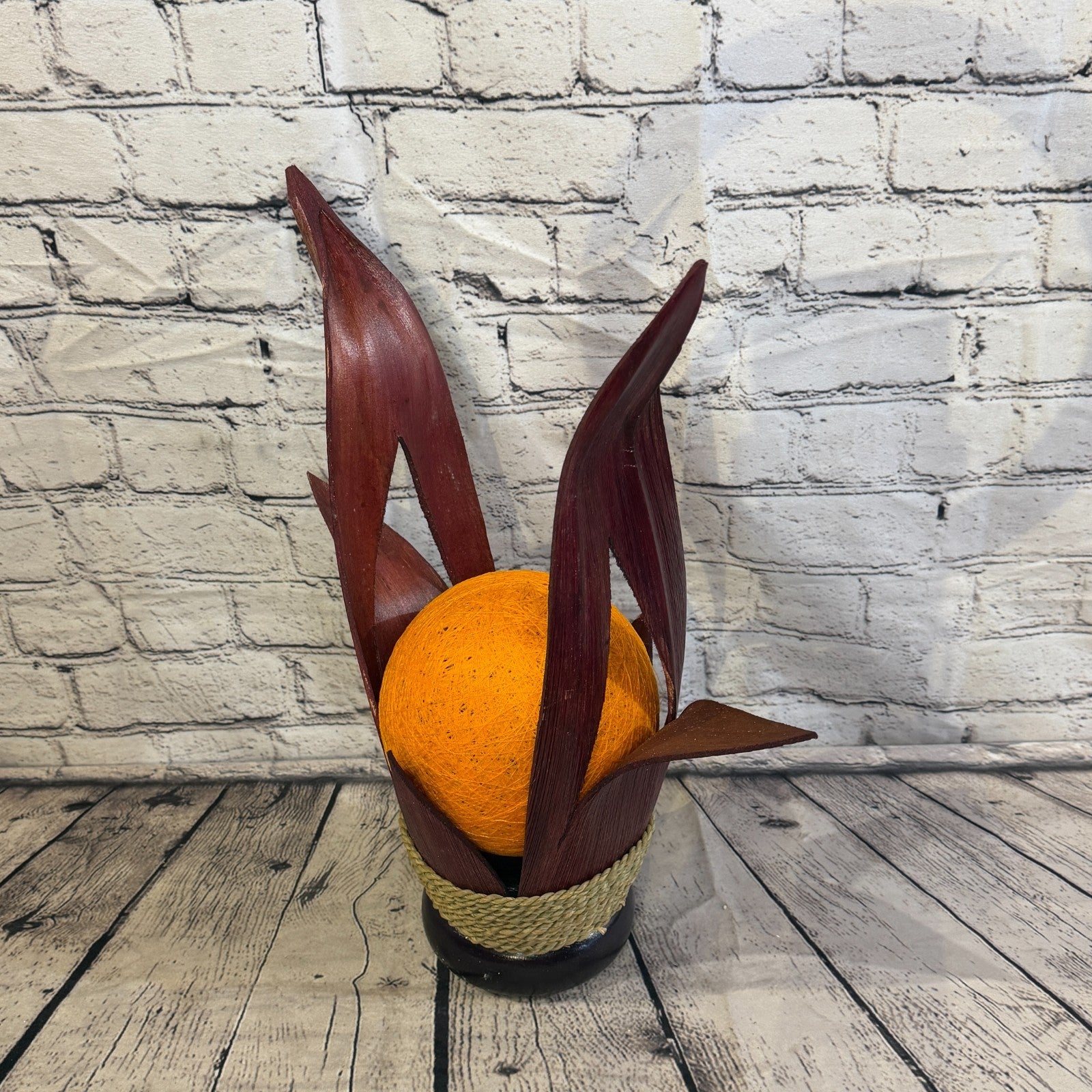 Orange Light Red Natural 45cm Tall Leaf Lamp Twist LED UK Mains Plug Design 40