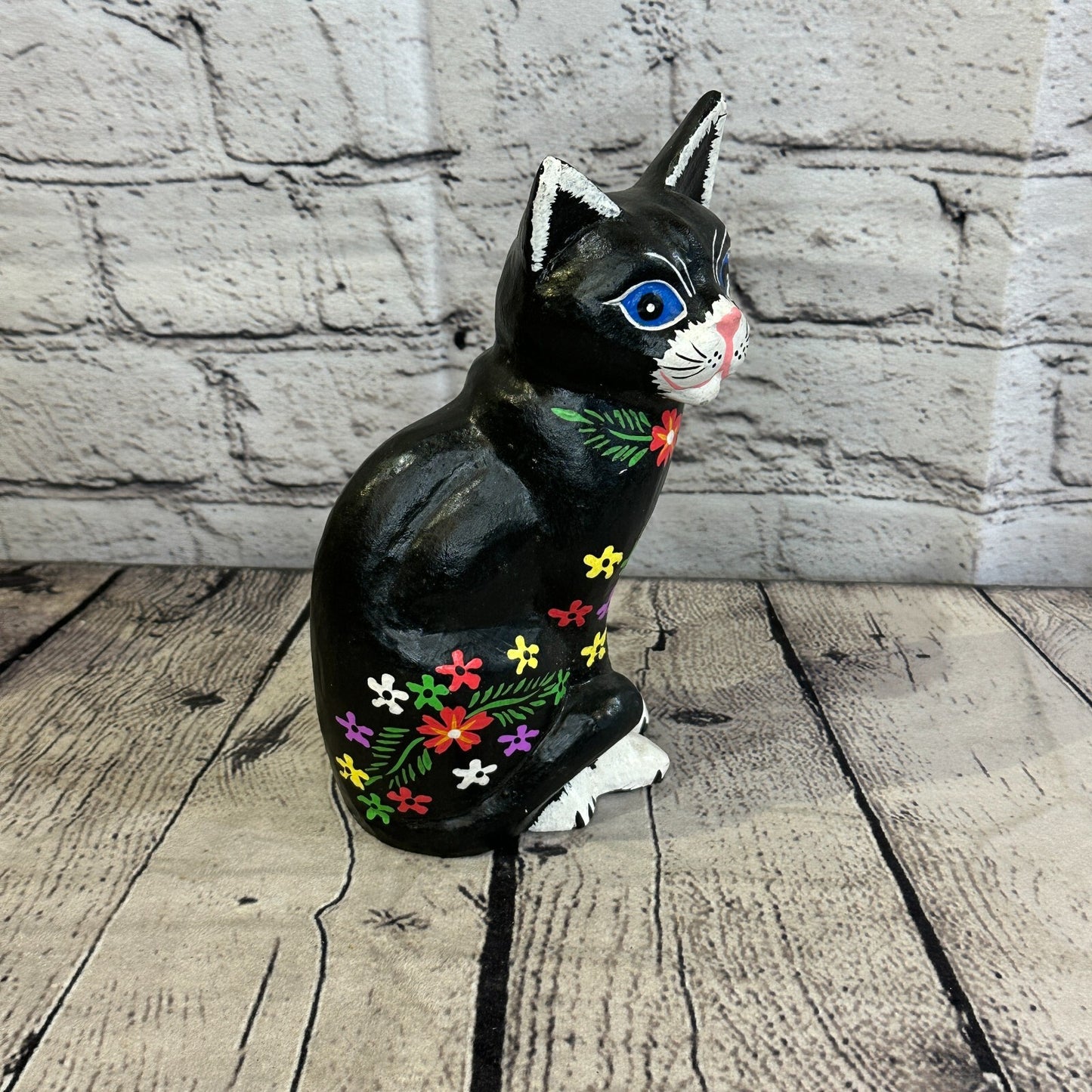20cm x 10cm Black Flower Sitting Style Painted Wooden Hand Carved Cat Wooden2