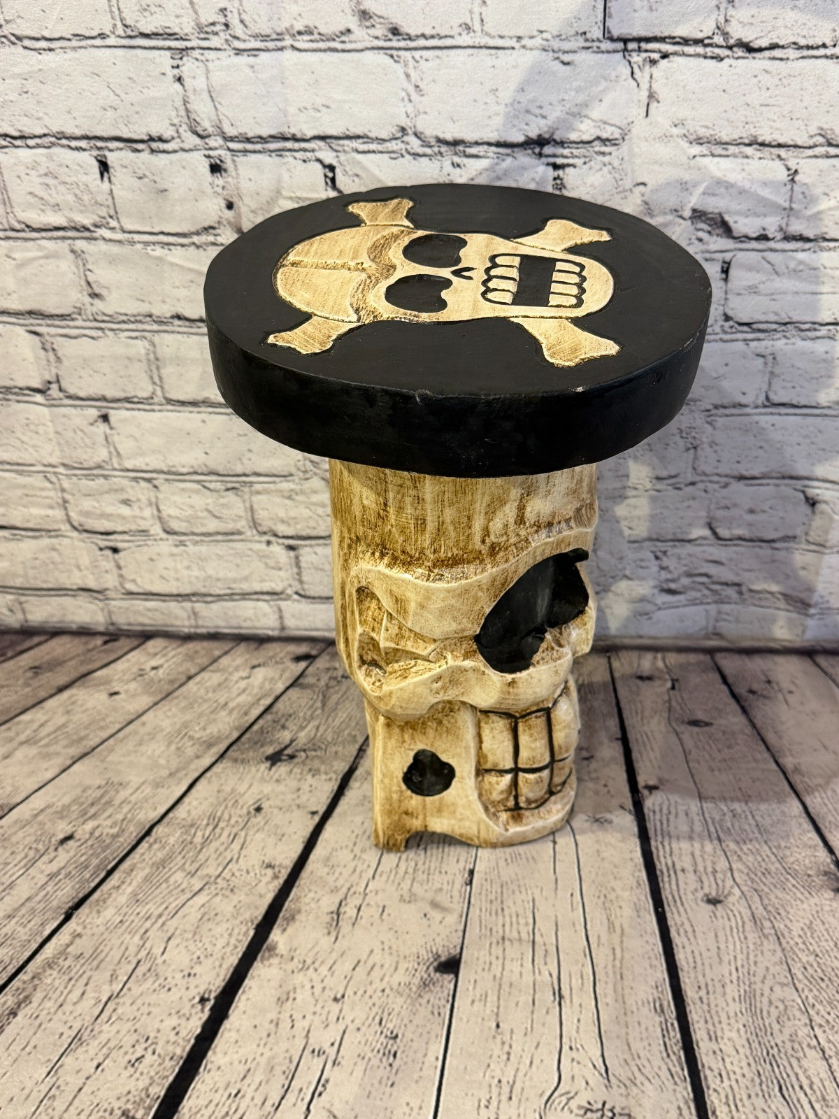 40cm x 25cm Single Skull Round Wooden Coffee Table Bar Restaurant Garden Pub3
