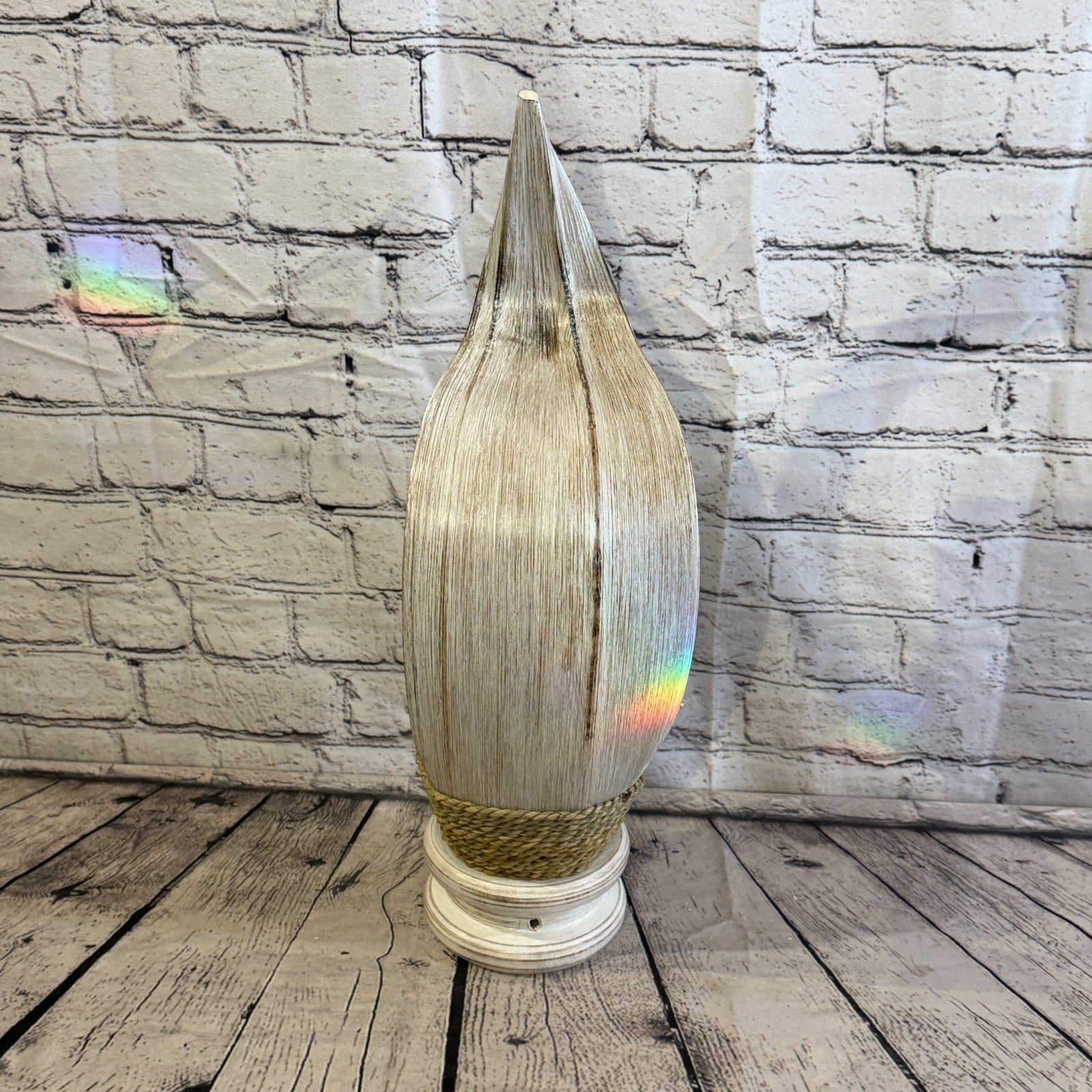 White Light White Natural 50cm Tall Leaf Lamp Twist LED UK Mains Plug Design 104