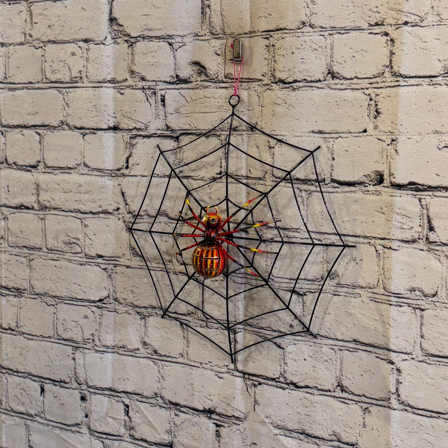 30cm x 30cm Red Spider On Web Bug Metal Tin Wall Hanging Ornament Statue1