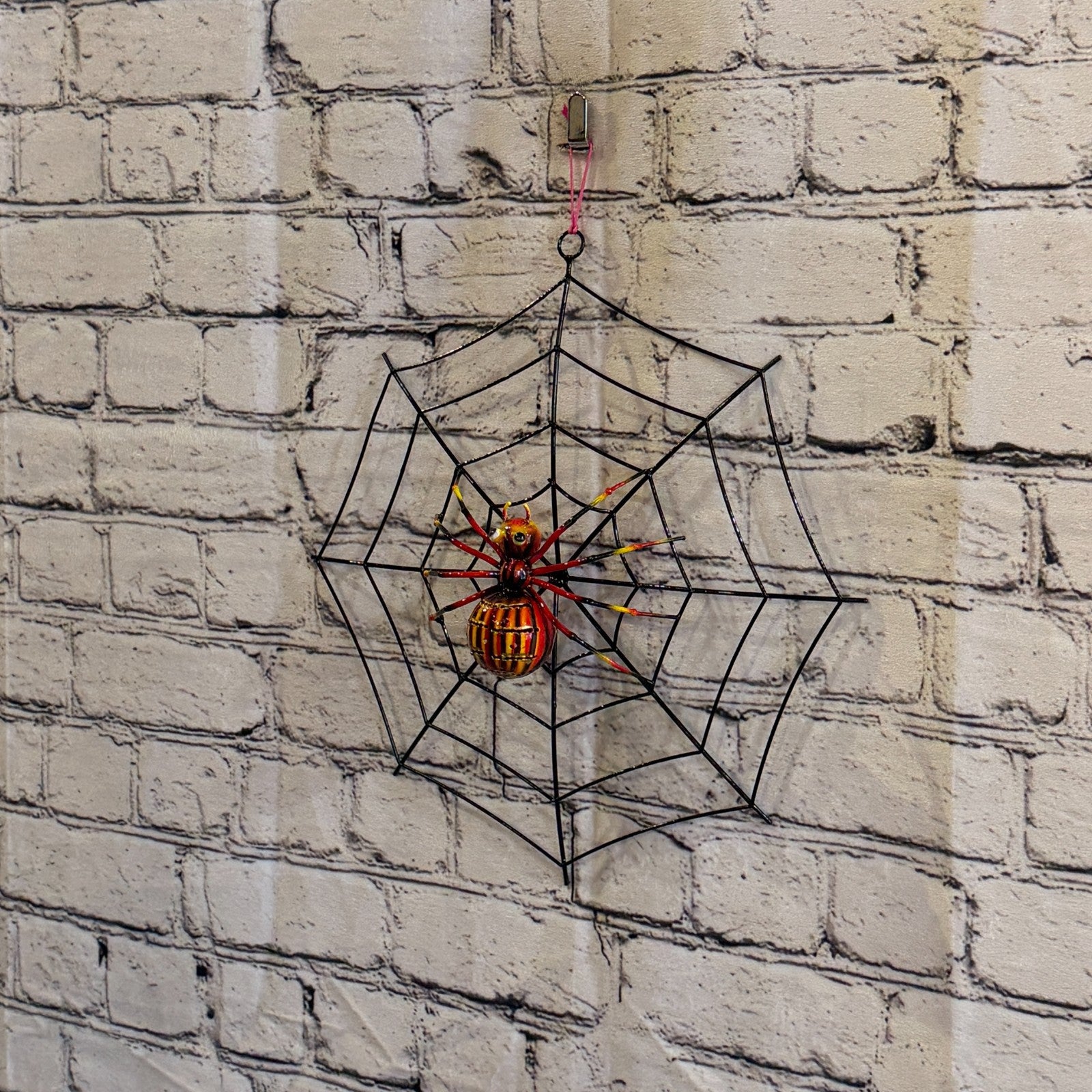 30cm x 30cm Red Spider On Web Bug Metal Tin Wall Hanging Ornament Statue1