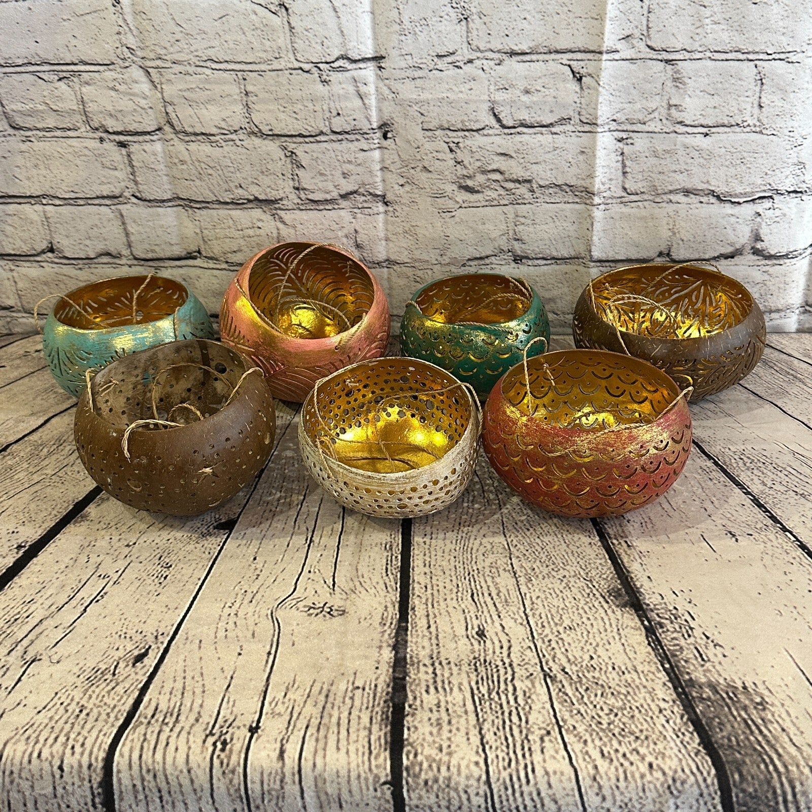 Red Coconut Shell Hanging Basket Orchid Planter Balcony Decorative Vase6