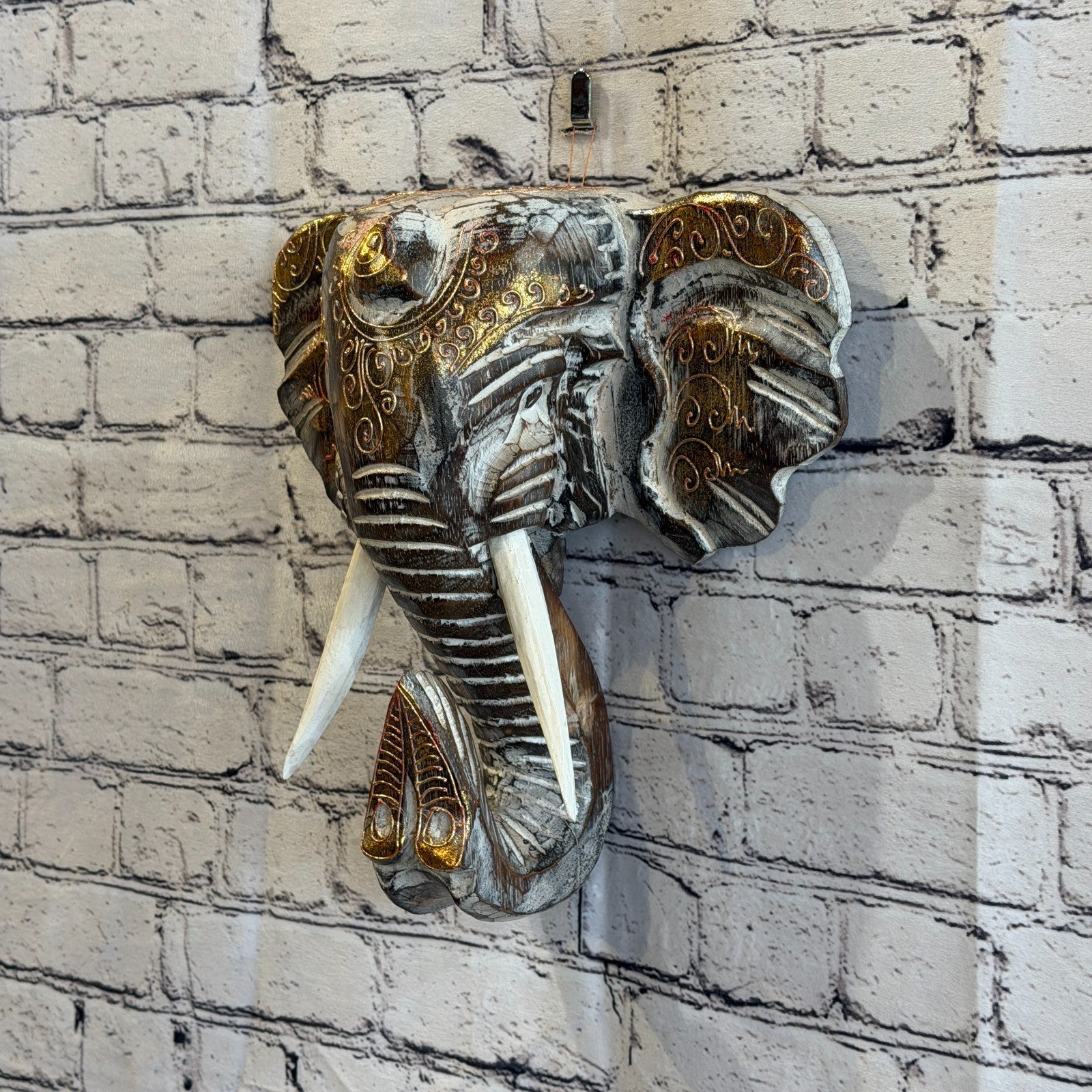 30cm x 30cm Brown Gold Painted Wood Elephant Head Wall Mounted Art Shabby1