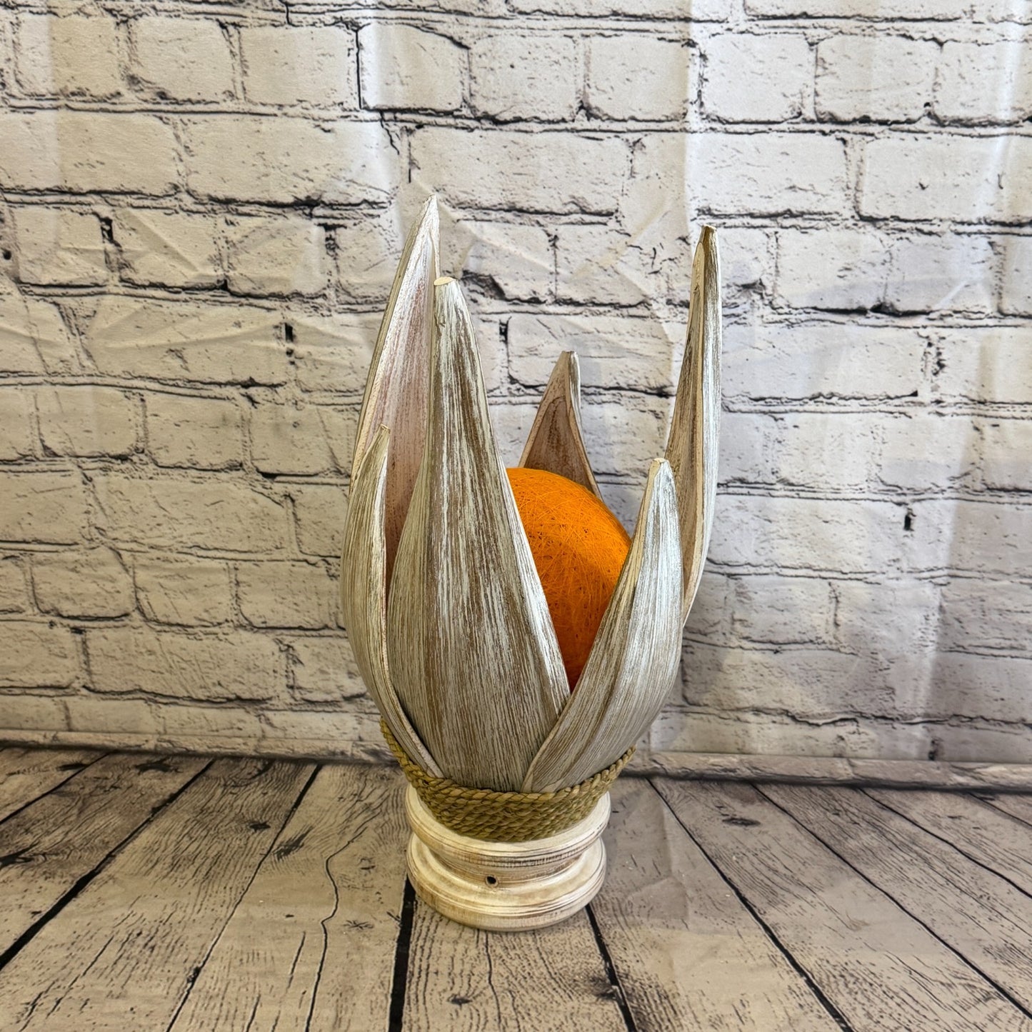 Orange Light White Natural 40cm Tall Leaf Lamp Twist LED UK Mains Plug Design 111