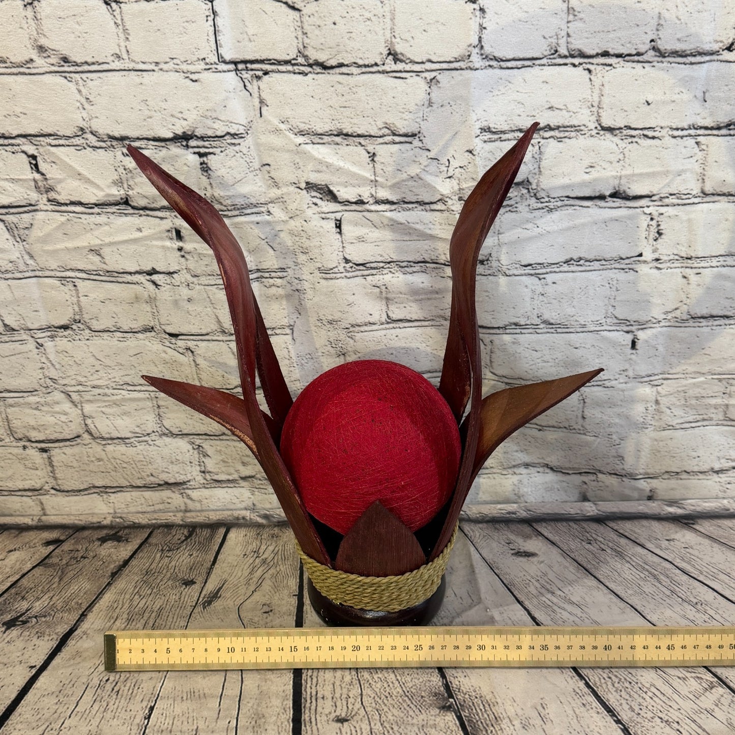 Red Light Red Natural 45cm Tall Leaf Lamp Twist LED UK Mains Plug Design 46
