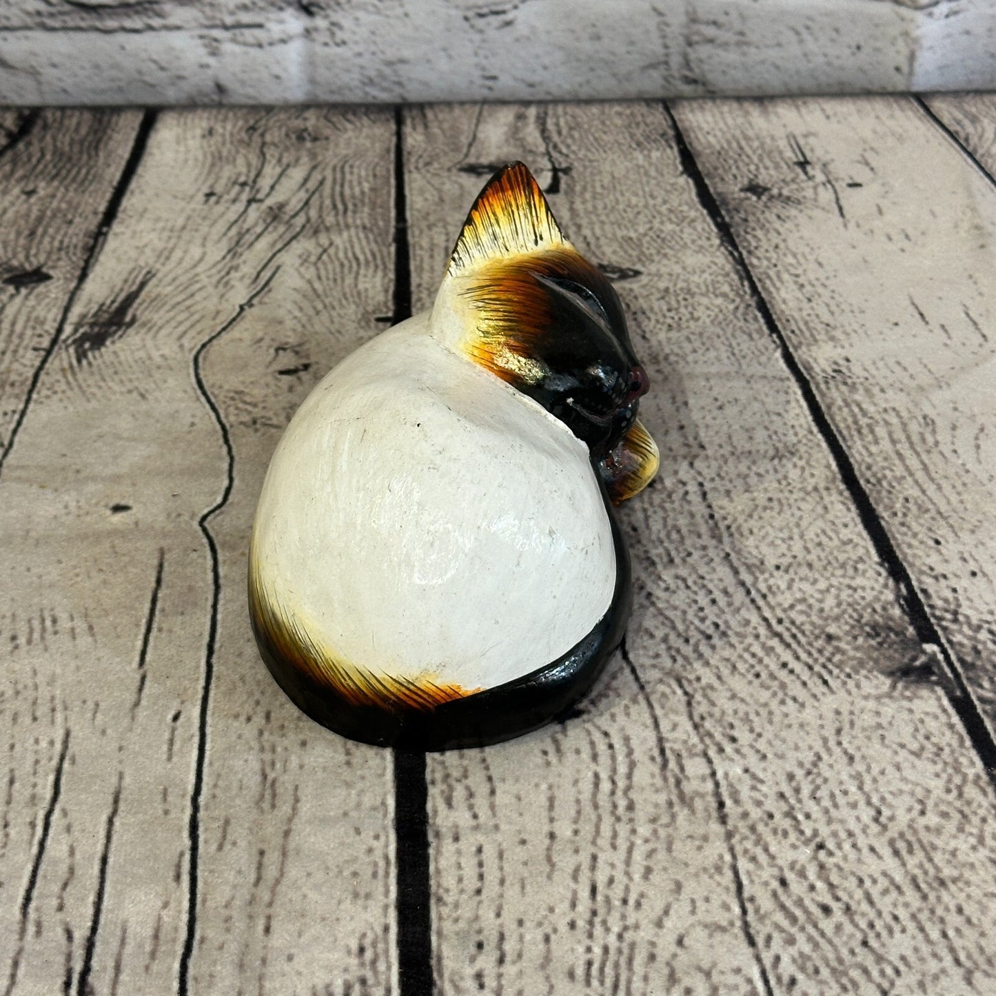 14cm Siamese Style Painted Wooden Hand Carved Snoozing Cat Sleeping Cat Wooden3