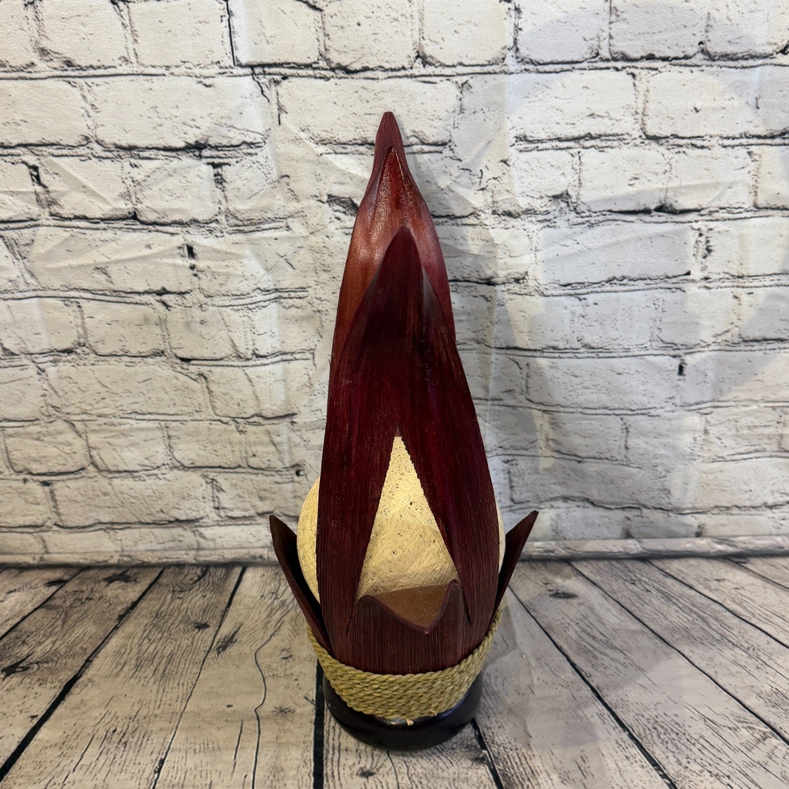 White Light Red Natural 45cm Tall Leaf Lamp Twist LED UK Mains Plug Design 43