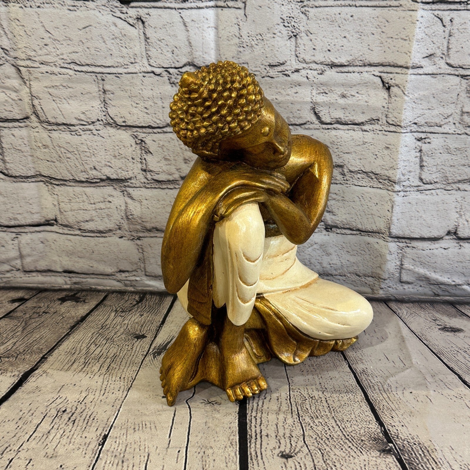 White & Bronze 30cm x 20cm Thai Kneeling Buddha Sitting  Statue Resin Hindu2
