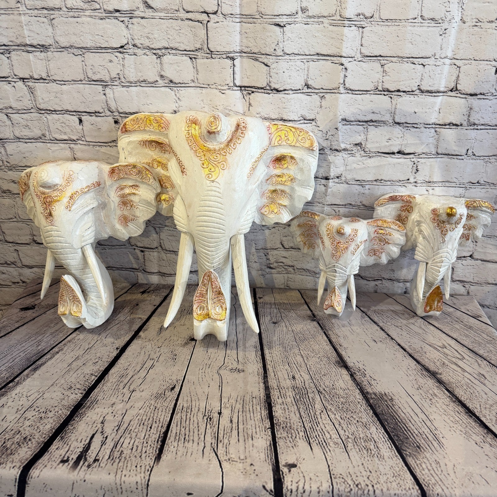 20cm x 20cm White Gold Painted Wood Elephant Head Wall Mounted Art Shabby6