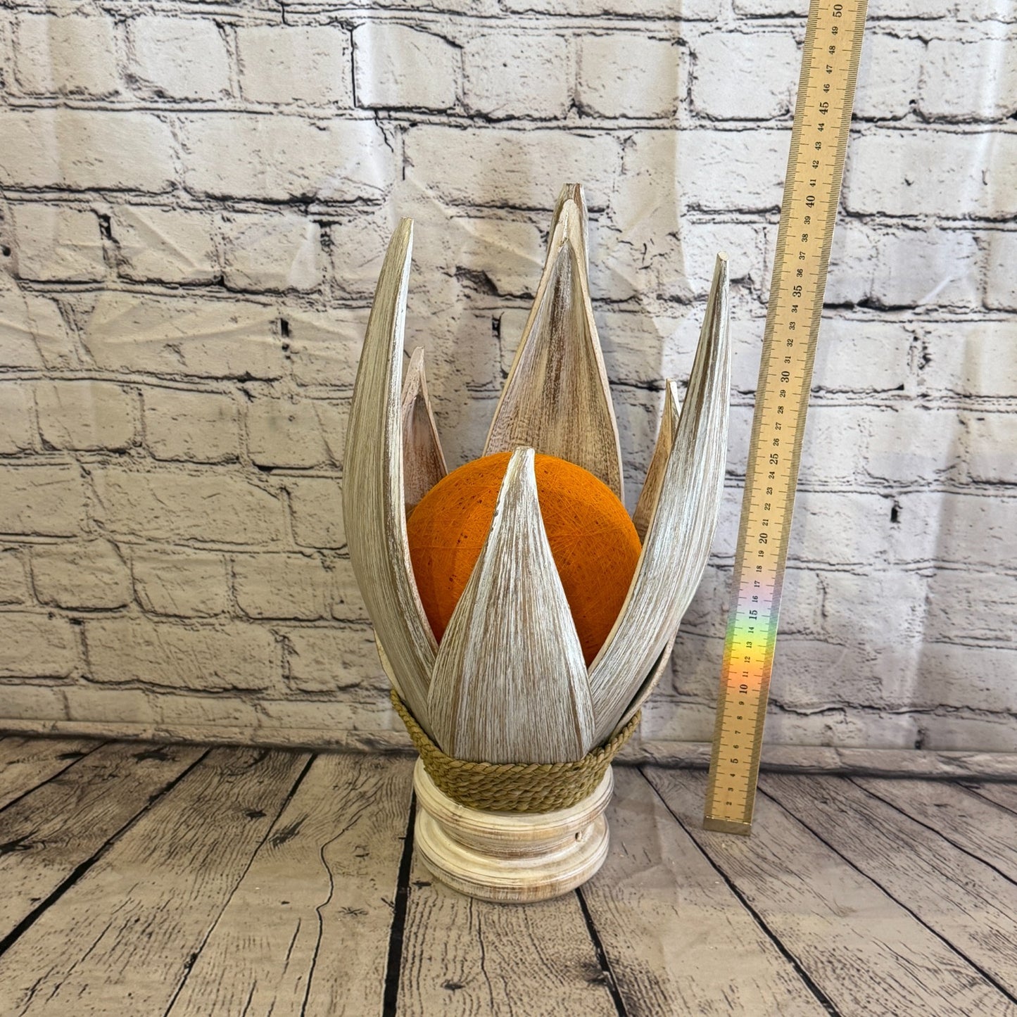Orange Light White Natural 40cm Tall Leaf Lamp Twist LED UK Mains Plug Design 113