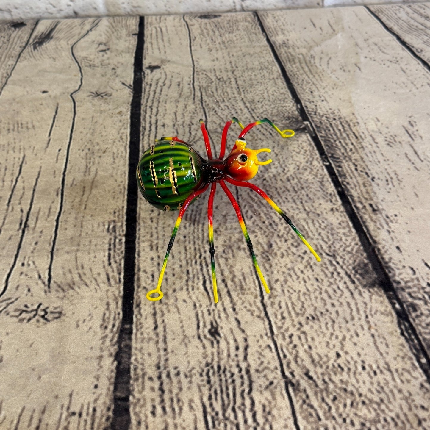 15cm x 10cm Small Colourful Green Spider Metal Tin Standing Ornament Statue3