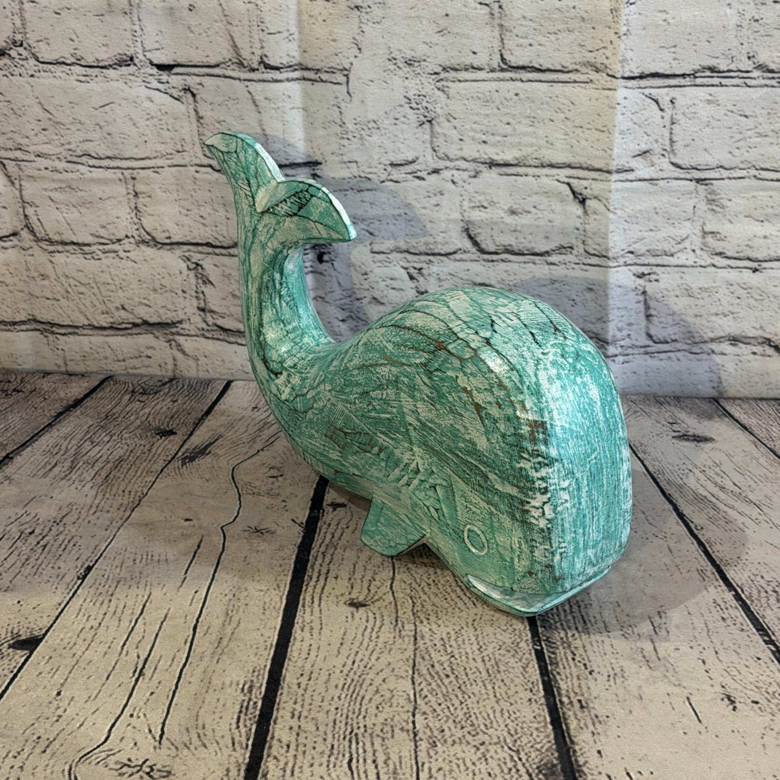 30cm x 15cm Whale Green Fish Wood Coastal Ocean Bathroom Decoration2