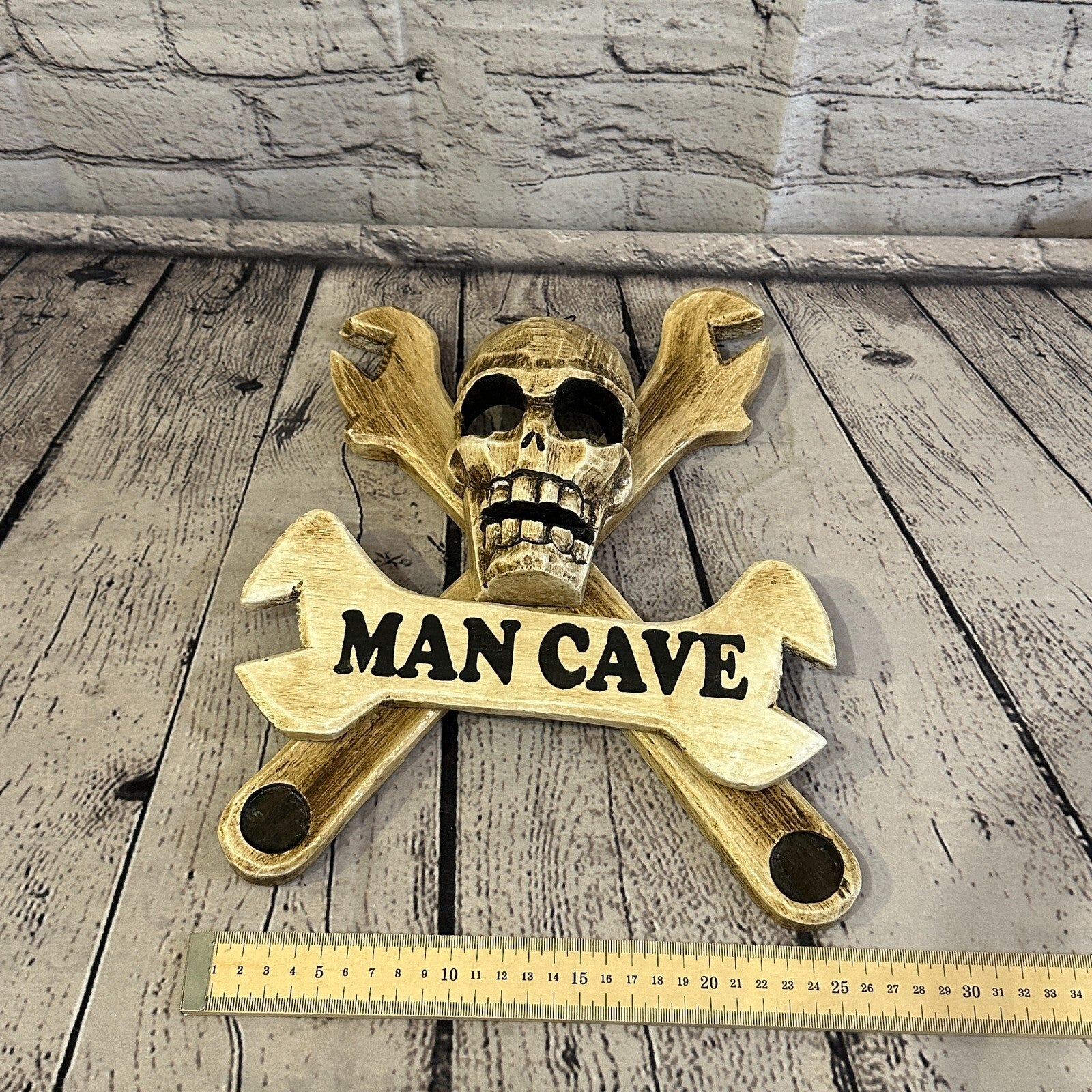 Skull & Crossbones Man Cave Mechanic Pirate Sign Door Plaque 30cm x 25cm4