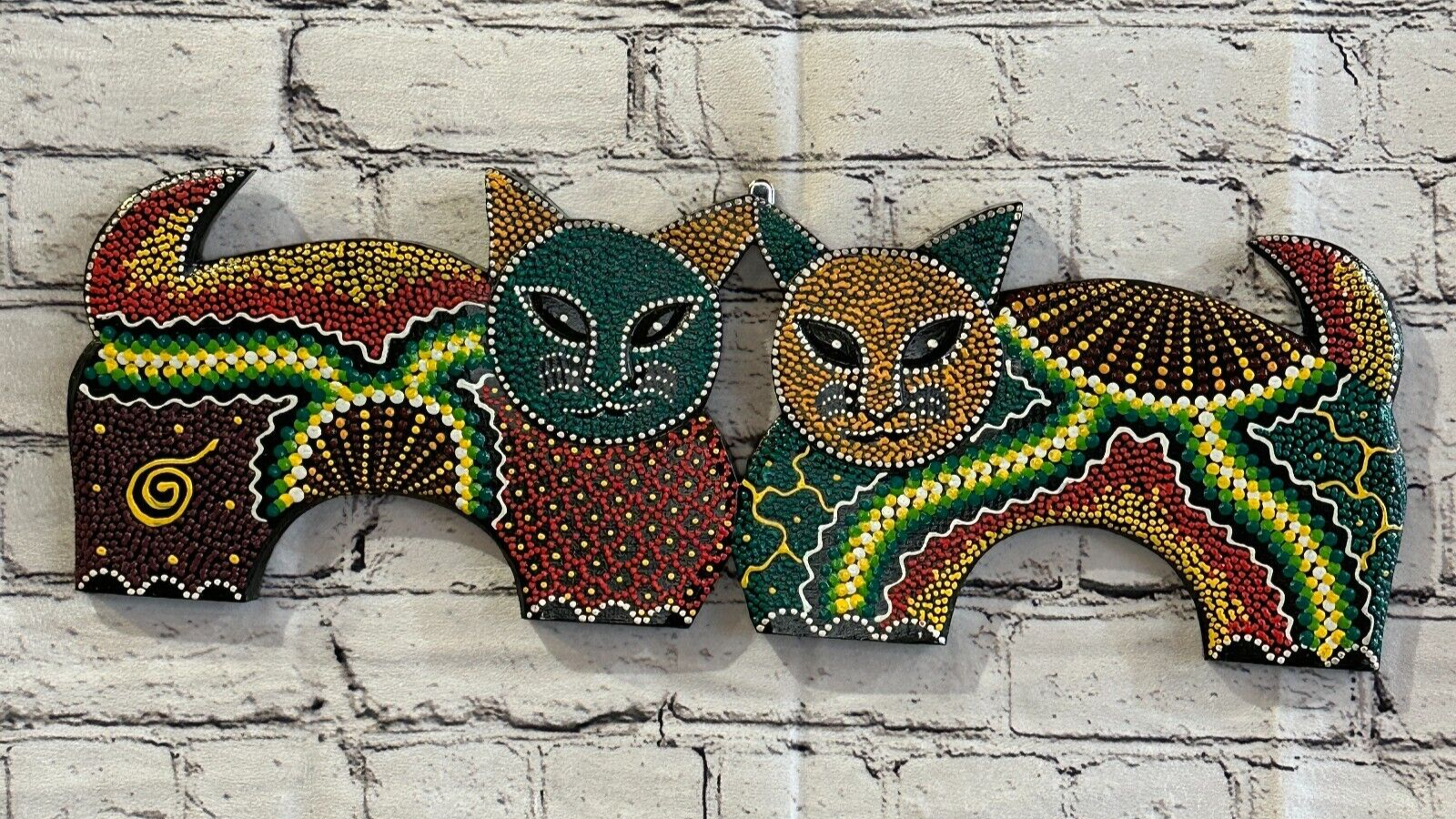 50cm 2 Cats Carved Wooden Dot Painted Ethnic Tribal Tiki Wall Art Handmade No 30