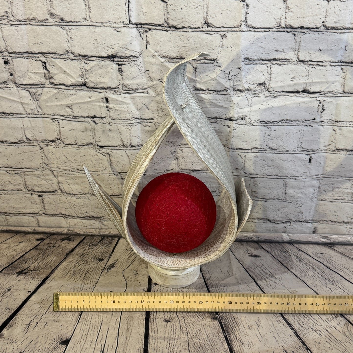 Red Light White Natural 45cm Tall Leaf Lamp Twist LED UK Mains Plug Design 85