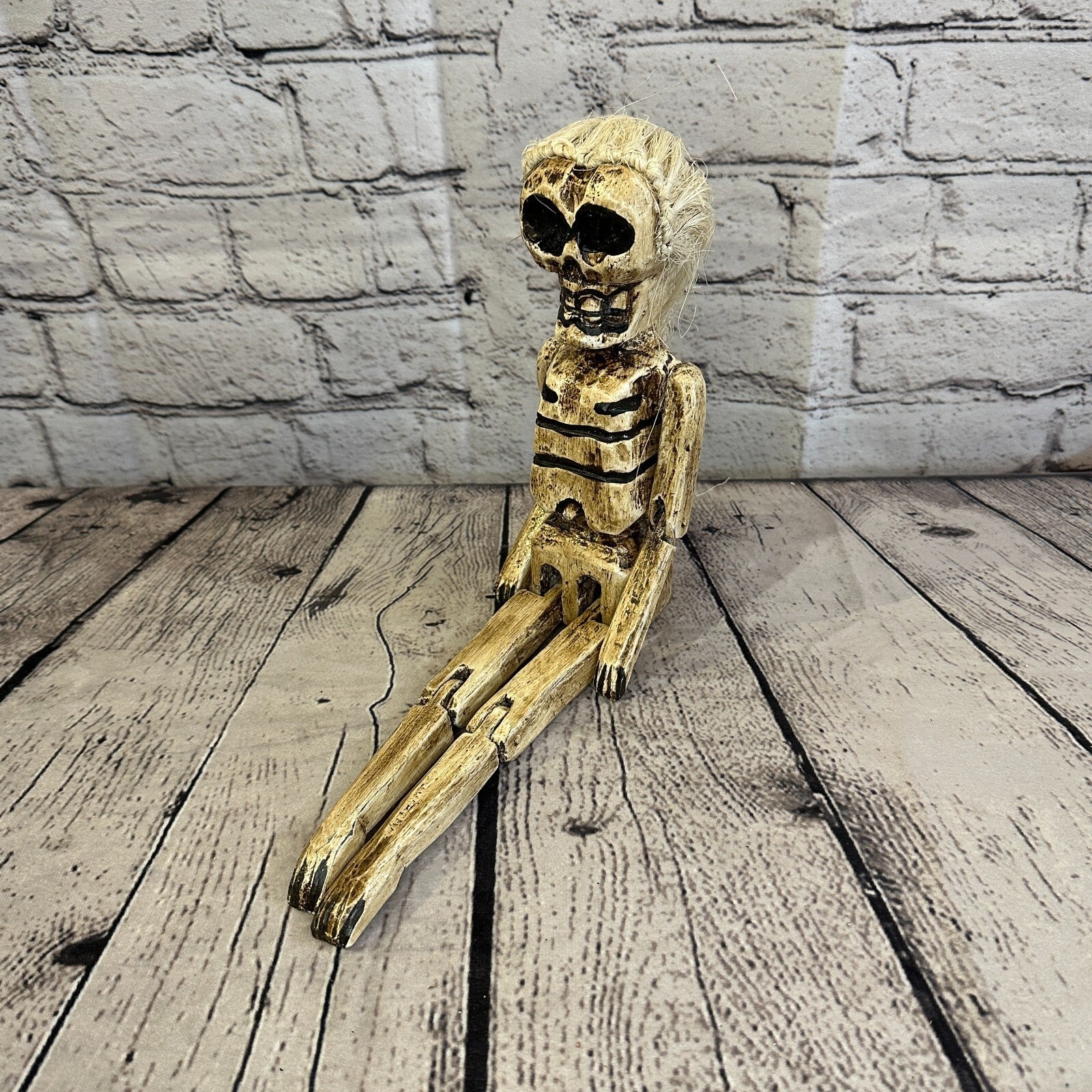 20cm Shabby Skeleton White Hair Animal Wooden Shelf Ornament Handmade Fairtrade0